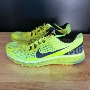 Nike Air Max Volt and Black Sneakers Men’s 10